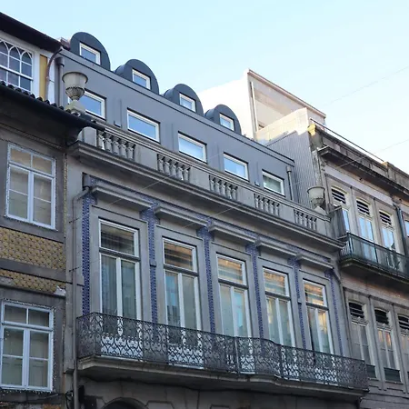 Fernandes Tomas 797 * Porto