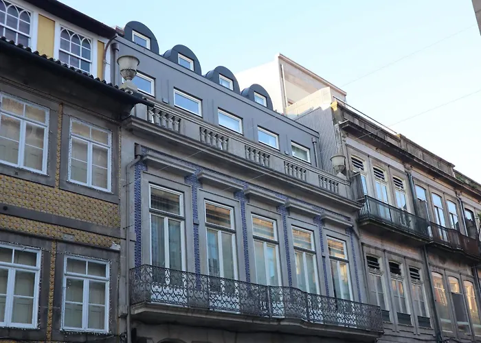 Fernandes Tomas 797 * Porto