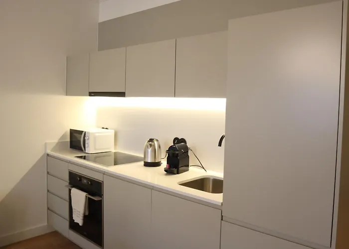 Fernandes Tomás 797 Porto